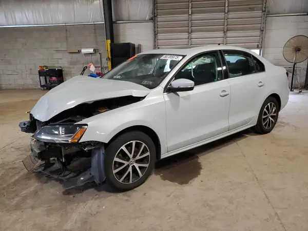 3VWB67AJ8HM312029 2017 VOLKSWAGEN JETTA - Image 1
