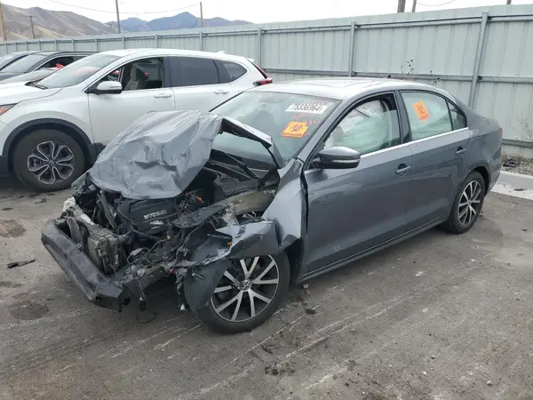 3VWB67AJ8HM343412 2017 VOLKSWAGEN JETTA - Image 1