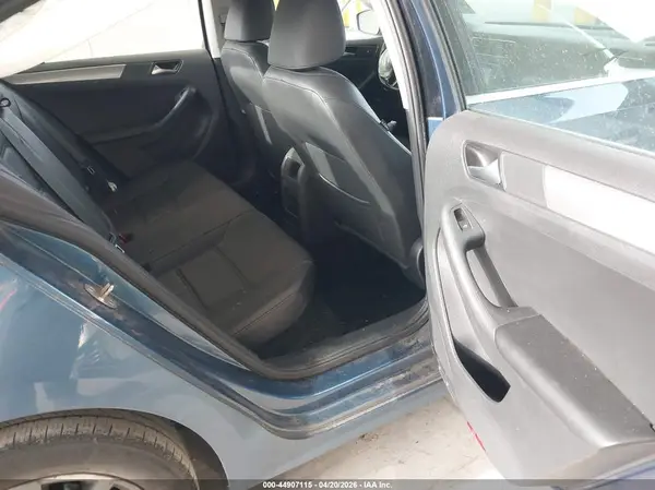 3VWB67AJ8HM411028 2017 VOLKSWAGEN JETTA - Image 8