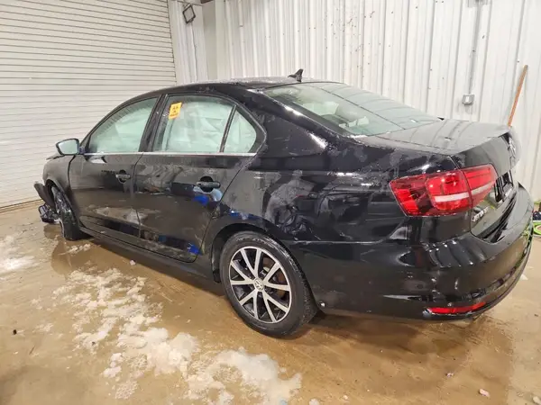 3VWB67AJ8JM229092 2018 VOLKSWAGEN JETTA - Image 2