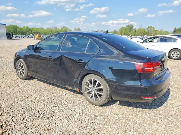 3VWB67AJ9GM413904 2016 VOLKSWAGEN JETTA - Image 2
