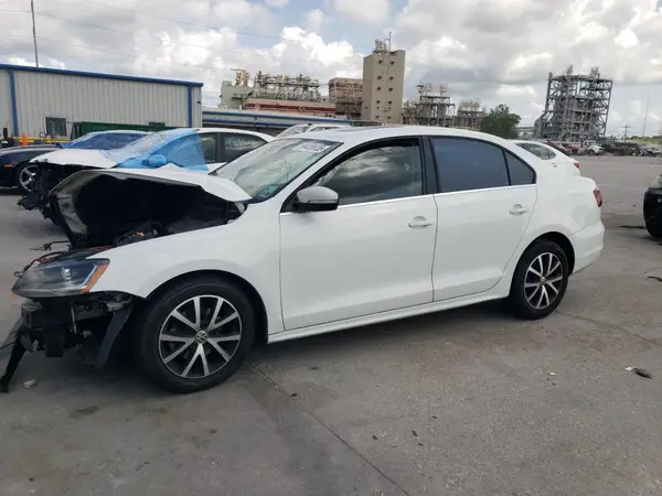 3VWB67AJ9HM209105 2017 VOLKSWAGEN JETTA - Image 1