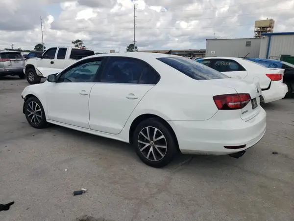 3VWB67AJ9HM209105 2017 VOLKSWAGEN JETTA - Image 2