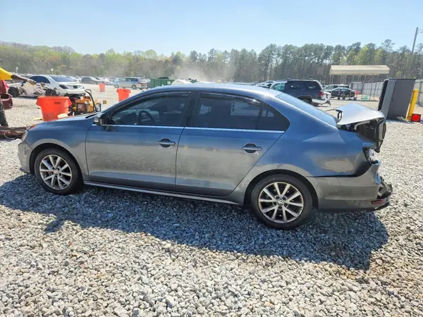 3VWB67AJ9HM300035 2017 VOLKSWAGEN JETTA - Image 2
