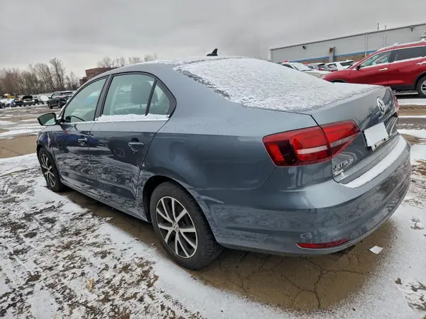3VWB67AJ9HM333472 2017 VOLKSWAGEN JETTA - Image 2