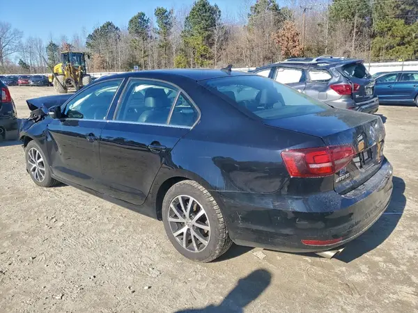 3VWB67AJ9HM347520 2017 VOLKSWAGEN JETTA - Image 2