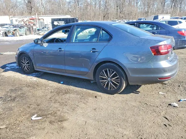 3VWB67AJ9JM206873 2018 VOLKSWAGEN JETTA - Image 2