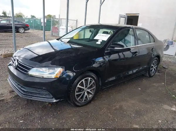 3VWB67AJXHM280782 2017 VOLKSWAGEN JETTA - Image 2