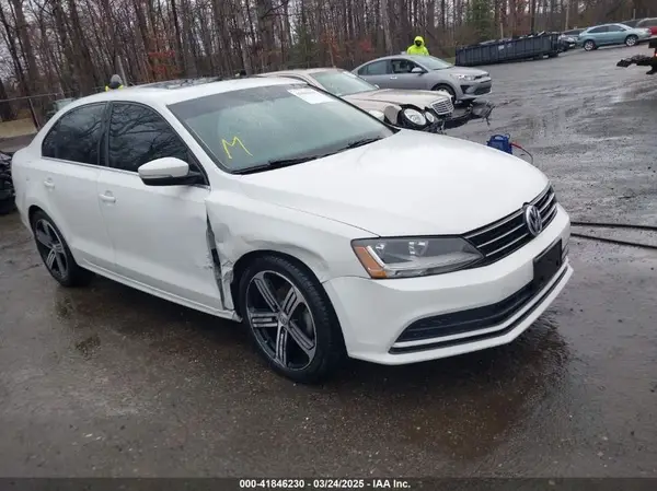 3VWB67AJXHM307656 2017 VOLKSWAGEN JETTA - Image 1