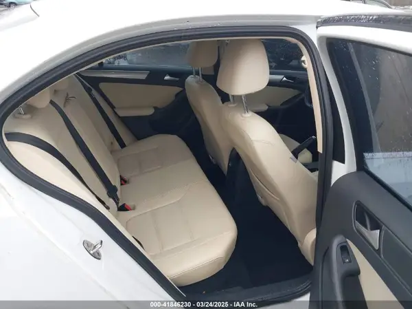3VWB67AJXHM307656 2017 VOLKSWAGEN JETTA - Image 8