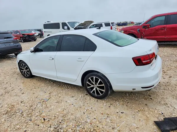 3VWB67AJXHM321184 2017 VOLKSWAGEN JETTA - Image 2