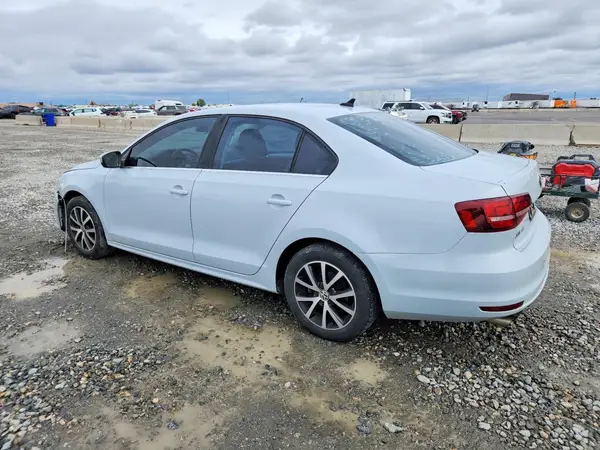 3VWB67AJXHM388626 2017 VOLKSWAGEN JETTA - Image 2