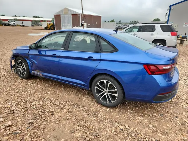 3VWBM7BU1RM057708 2024 VOLKSWAGEN JETTA - Image 2