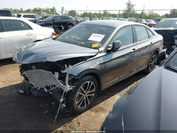 3VWBM7BU2RM084111 2024 VOLKSWAGEN JETTA - Image 2
