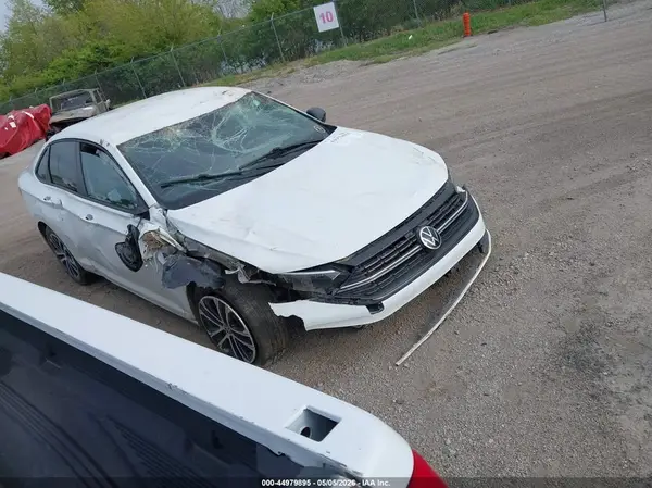 3VWBM7BU3NM011954 2022 VOLKSWAGEN JETTA - Image 1
