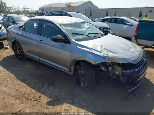 3VWBM7BU3PM028353 2023 VOLKSWAGEN JETTA - Image 1