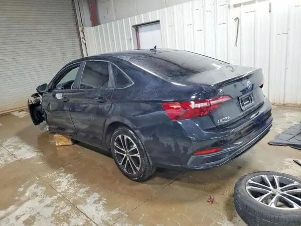 3VWBM7BU3RM052459 2024 VOLKSWAGEN JETTA - Image 2