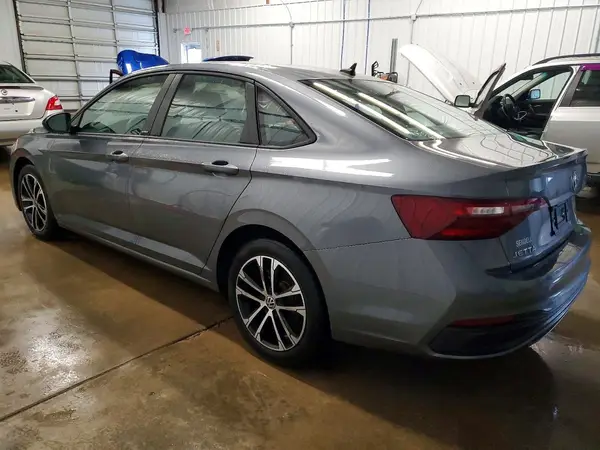 3VWBM7BU3RM085963 2024 VOLKSWAGEN JETTA - Image 2