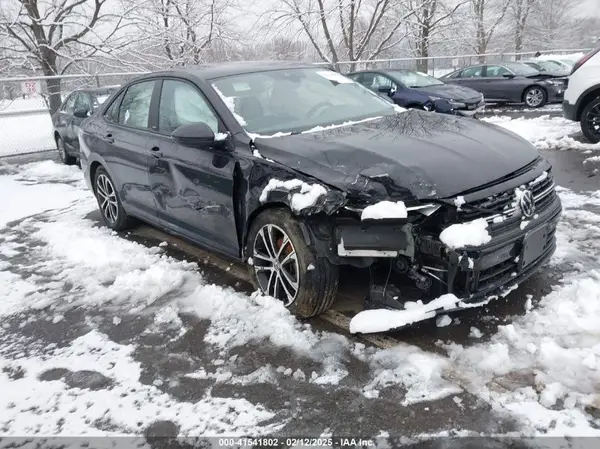 3VWBM7BU5RM022072 2024 VOLKSWAGEN JETTA - Image 1