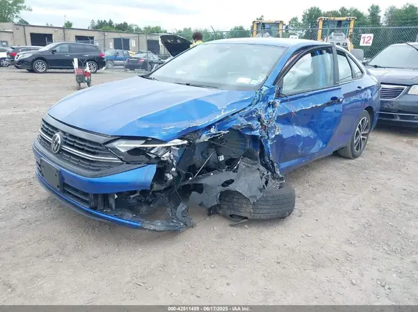 3VWBM7BU6RM024798 2024 VOLKSWAGEN JETTA - Image 2