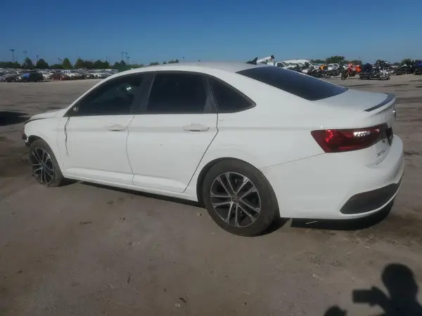 3VWBM7BU6RM036742 2024 VOLKSWAGEN JETTA - Image 2