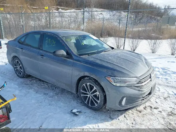 3VWBM7BU8RM040517 2024 VOLKSWAGEN JETTA - Image 1
