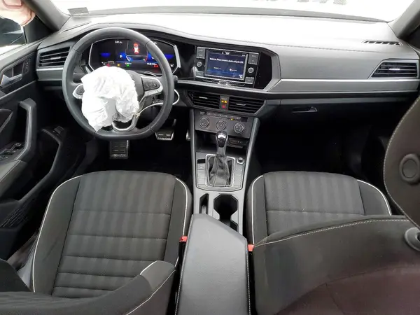 3VWBM7BU8RM050061 2024 VOLKSWAGEN JETTA - Image 8