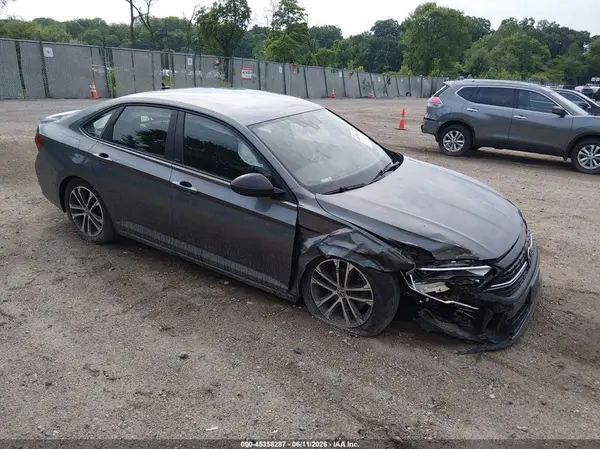3VWBM7BU9RM042437 2024 VOLKSWAGEN JETTA - Image 1