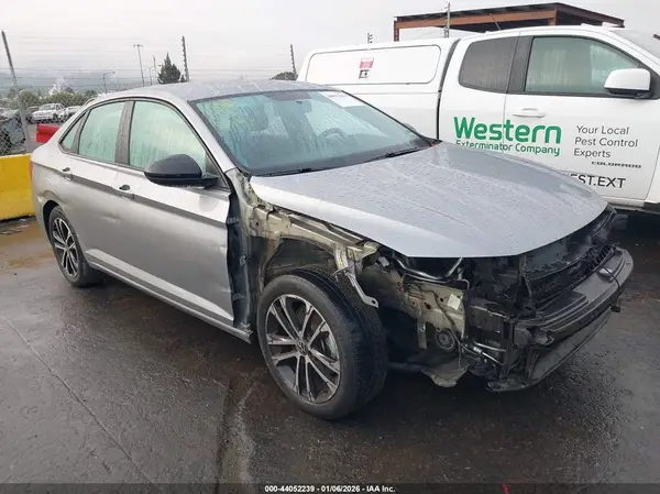 3VWBM7BUXNM012812 2022 VOLKSWAGEN JETTA - Image 1