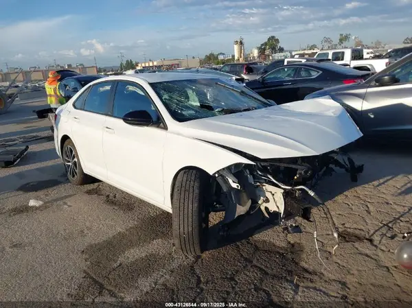 3VWBX7BU0SM037690 2025 VOLKSWAGEN JETTA - Image 1