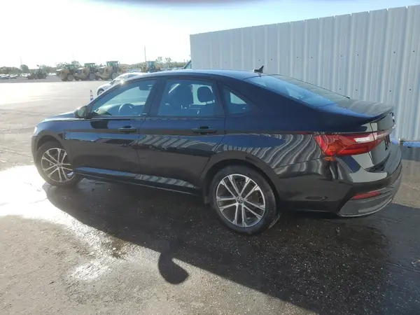 3VWBX7BU1SM031669 2025 VOLKSWAGEN JETTA - Image 2