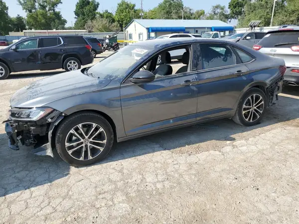 3VWBX7BU1SM079835 2025 VOLKSWAGEN JETTA - Image 1