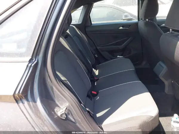 3VWBX7BU3SM052653 2025 VOLKSWAGEN JETTA - Image 8