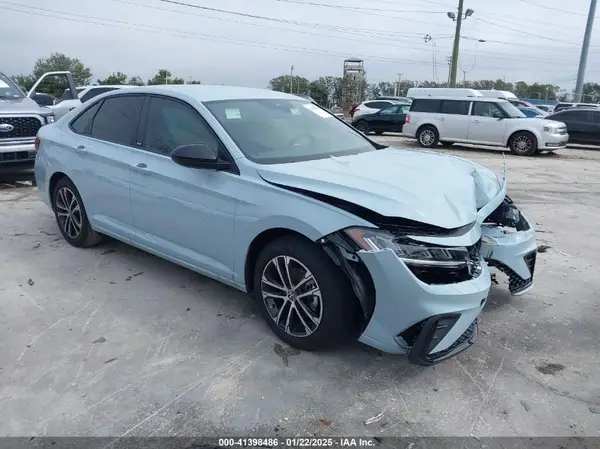 3VWBX7BU5SM002921 2025 VOLKSWAGEN JETTA - Image 1