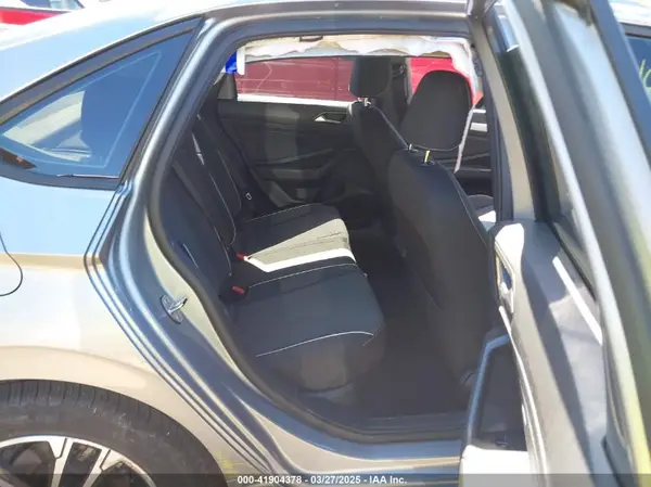 3VWBX7BU8SM009474 2025 VOLKSWAGEN JETTA - Image 8