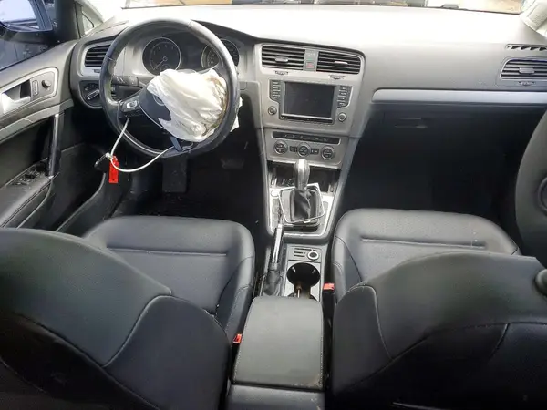 3VWC17AU2HM502518 2017 VOLKSWAGEN GOLF - Image 8