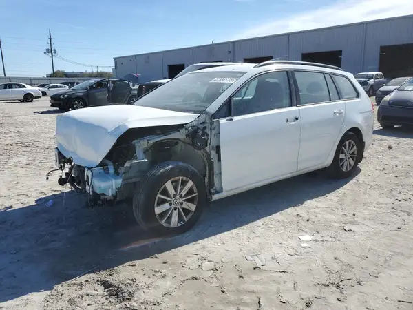 3VWC17AU3HM500938 2017 VOLKSWAGEN GOLF - Image 1