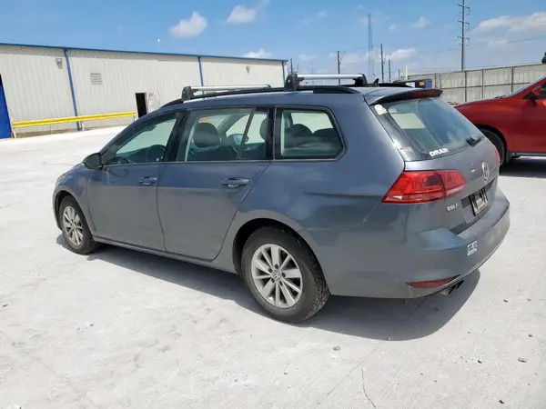 3VWC17AU3HM501765 2017 VOLKSWAGEN GOLF - Image 2