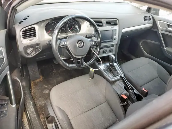 3VWC17AU3HM501765 2017 VOLKSWAGEN GOLF - Image 8