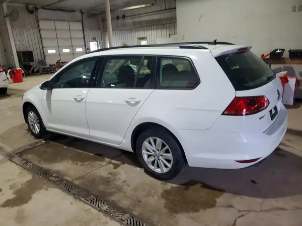3VWC17AU5HM503310 2017 VOLKSWAGEN GOLF - Image 2