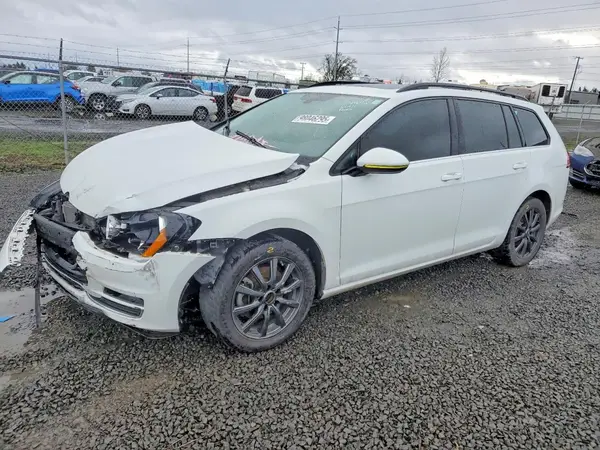 3VWC17AU5HM525596 2017 VOLKSWAGEN GOLF - Image 1
