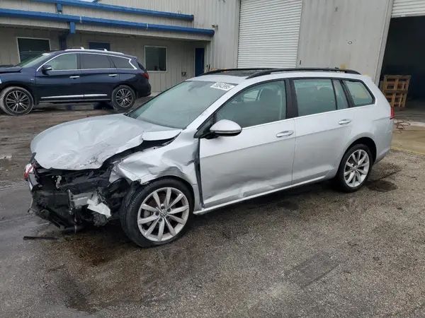 3VWC17AU6GM522088 2016 VOLKSWAGEN GOLF - Image 1