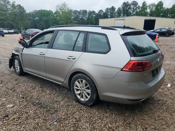 3VWC17AU6HM501906 2017 VOLKSWAGEN GOLF - Image 2