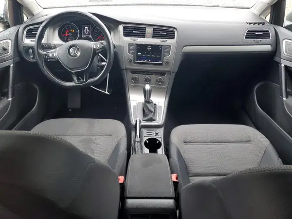 3VWC17AU6HM501906 2017 VOLKSWAGEN GOLF - Image 8