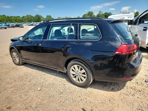 3VWC17AU6HM507821 2017 VOLKSWAGEN GOLF - Image 2