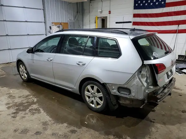3VWC17AU6HM508533 2017 VOLKSWAGEN GOLF - Image 2