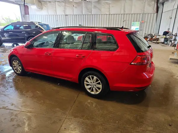 3VWC17AU6HM536641 2017 VOLKSWAGEN GOLF - Image 2