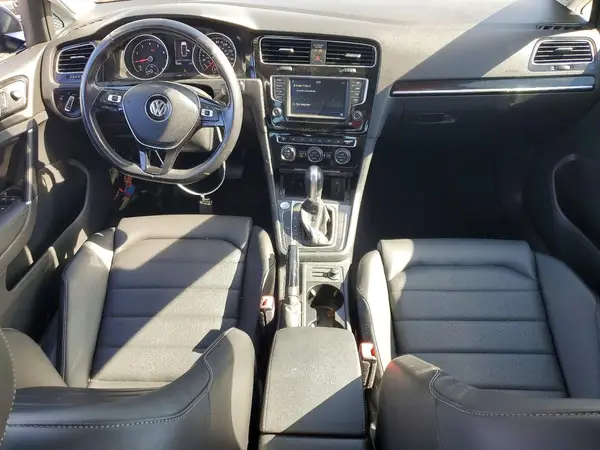 3VWC17AU8HM502409 2017 VOLKSWAGEN GOLF - Image 8