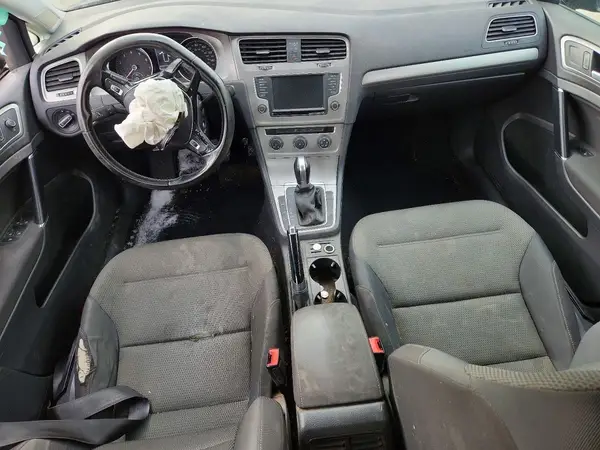 3VWC17AU8HM532977 2017 VOLKSWAGEN GOLF - Image 8