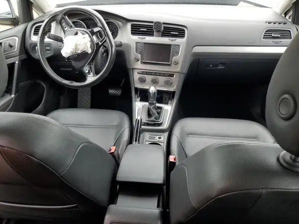 3VWC17AU9GM520402 2016 VOLKSWAGEN GOLF - Image 8